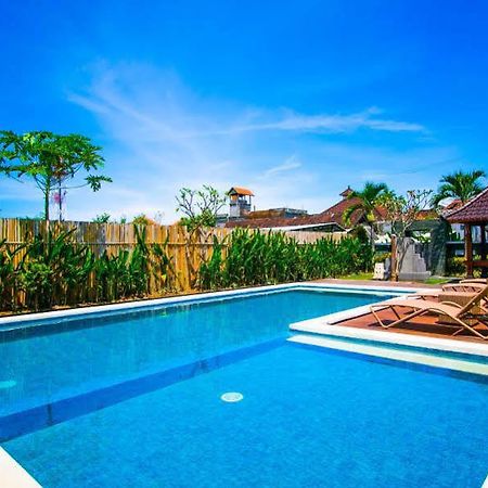 Sri Kandi Inn Kuta Selatan Exterior photo